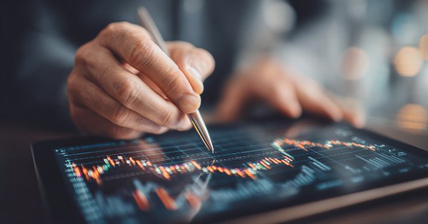 From Novice to Expert: Animated News Headline Using MQL5 (III) — Indicator Insights
