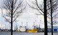 Нефтяные танкеры скопились в порту Роттердама в ожидании роста цен