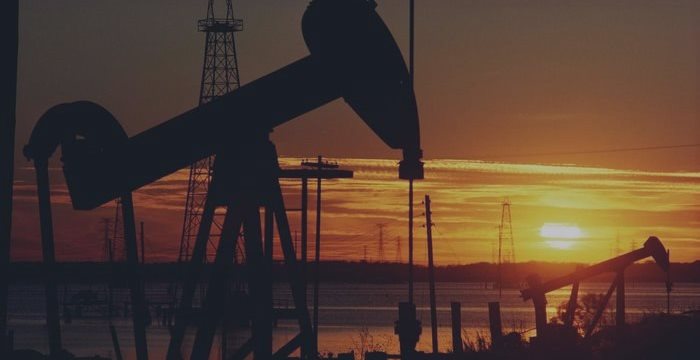 США разрешили продавать за рубеж свою нефть