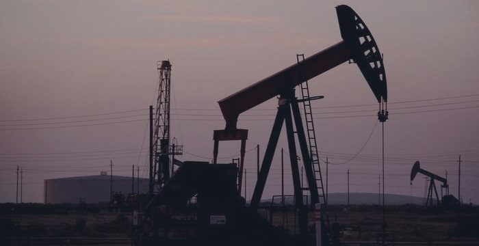 Фьючерсы на нефть падают во время азиатской сессии в четверг