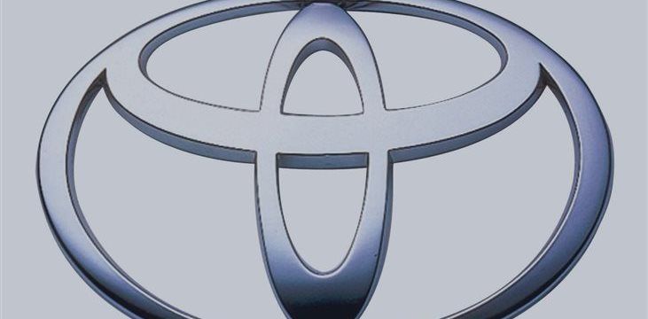 Toyota наращивает скорости и прибыль