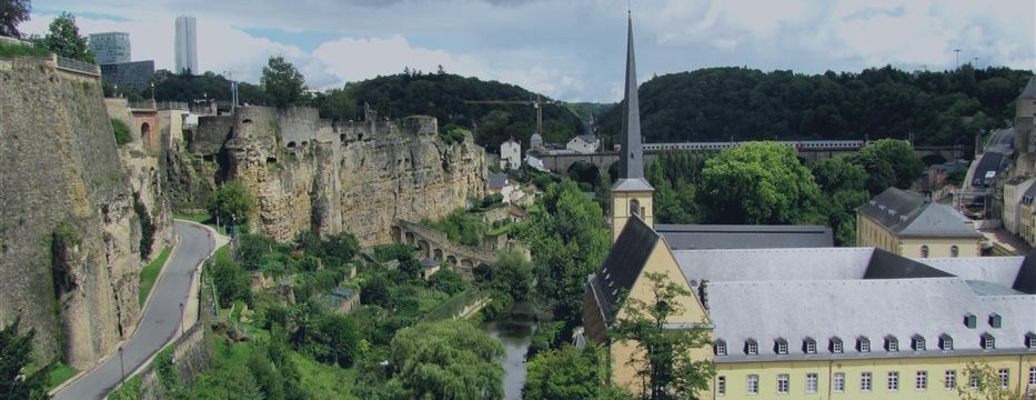 Налоговый скандал: власти Люксембурга секретно договаривались с 300 компаниями