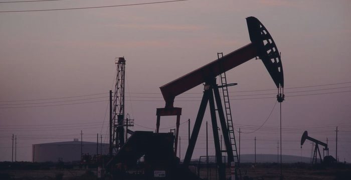 Нефть Brent впервые за неделю торгуется выше $81