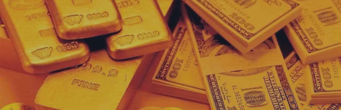 Золото дешевеет, когда доллар укрепляется