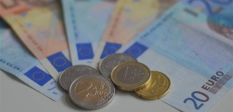 El EUR/USD, GBP/USD disminuyen durante la jornada europea