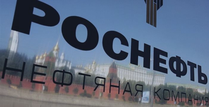 Медведев разрешил приватизировать 19,5% акций "Роснефти"