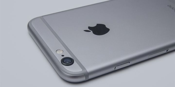 iPhone 6前置摄像头出现错位问题