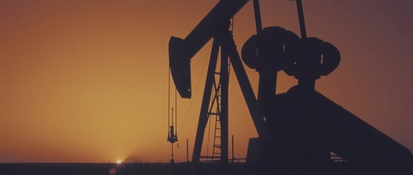 Цены на нефть выросли на 2% перед американскими отчетами