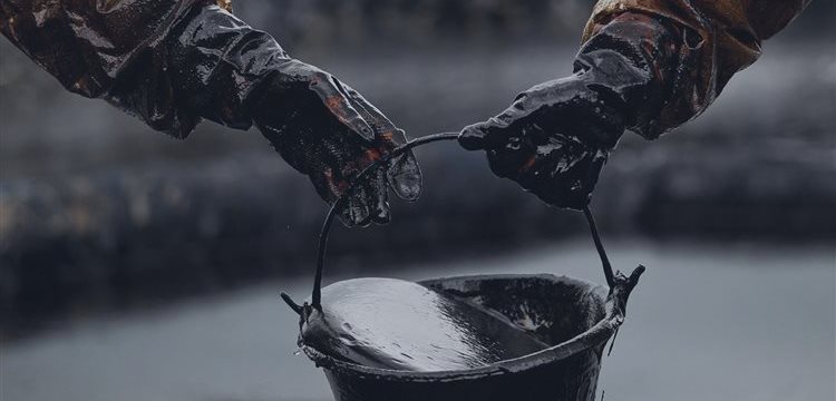 Нефть в среду ведет себя стабильно