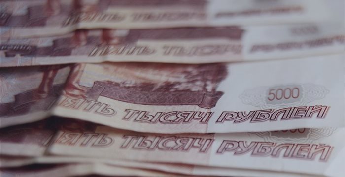 Падающий рубль представляет серьезную угрозу девяти странам