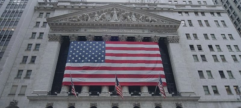 Американские трейдеры переходят с акций на опционы
