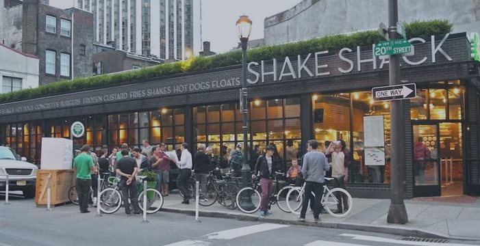 Рестораны Shake Shack собираются встряхнуть Уолл-стрит
