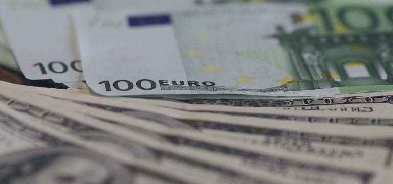 EUR / USD, previsão para 30 de Janeiro de 2015, Análise Fundamental