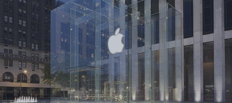 Apple becomes first company to reach market value of $700b