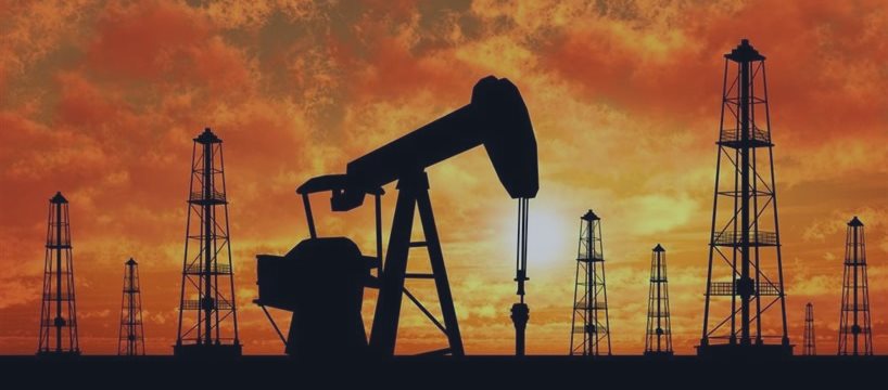 Нефть завершает неделю пессимистично из-за роста запасов сырья в США