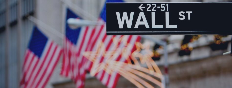 Уолл-стрит: Nasdaq вырос вслед за Apple, S&P и Dow снизились