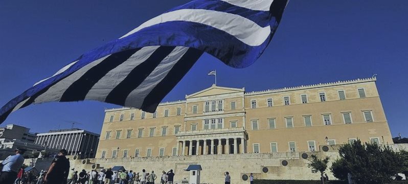 Греческий премьер намерен решить долговой спор путем переговоров