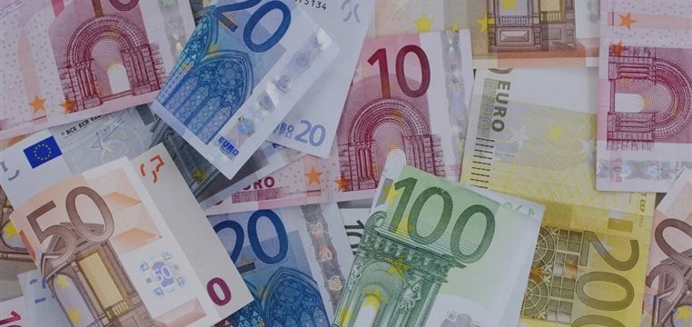 Прогноз Deutsche Bank: евро в следующем году будет стоить 90 центов