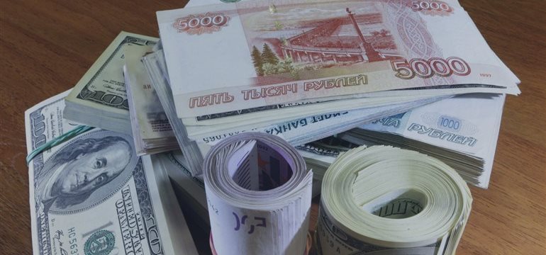 Рубль резко вырос против евро после открытия торгов на Московской бирже