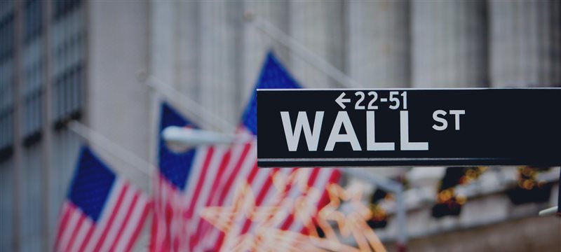 Wall Street opens low on Syria crisis