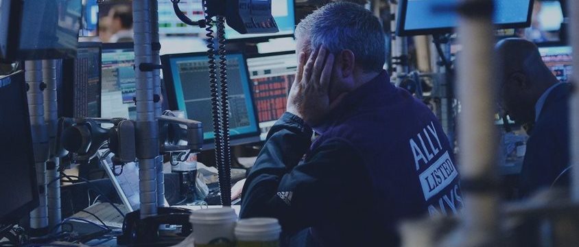 Wall Street vive su peor día en un mes y medio