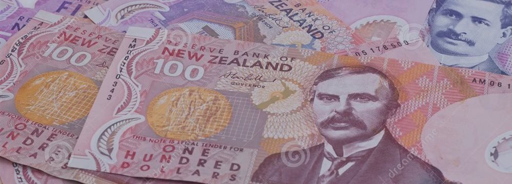 NZD/USD rises on positive N.Z. trade data