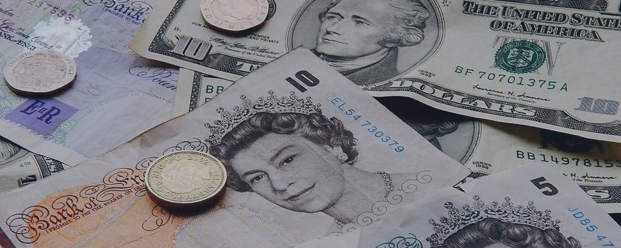 GBP/USD almost unchanged in quiet trade