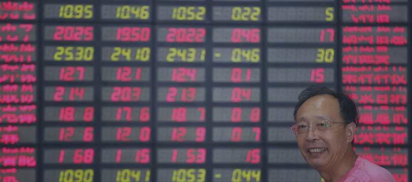 China shares at 7-year highs on stimulus hopes