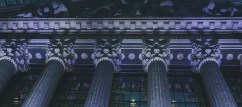 Bolsas fecham em alta em NY à espera do relatório de empregos nesta sexta-feira