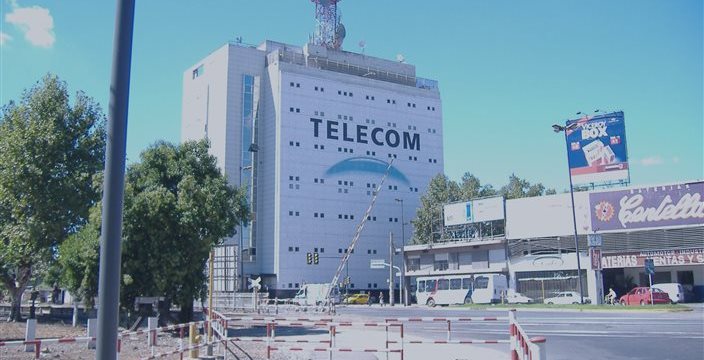 Grupo de accionistas se opone a salida de Telecom Italia de Argentina