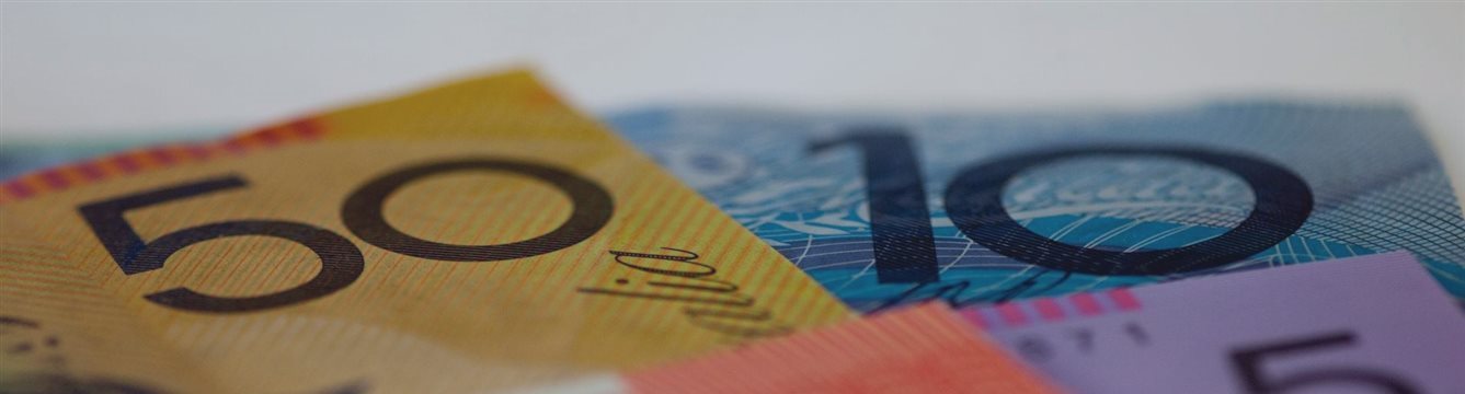 Aussie and kiwi plunge against stronger greenback