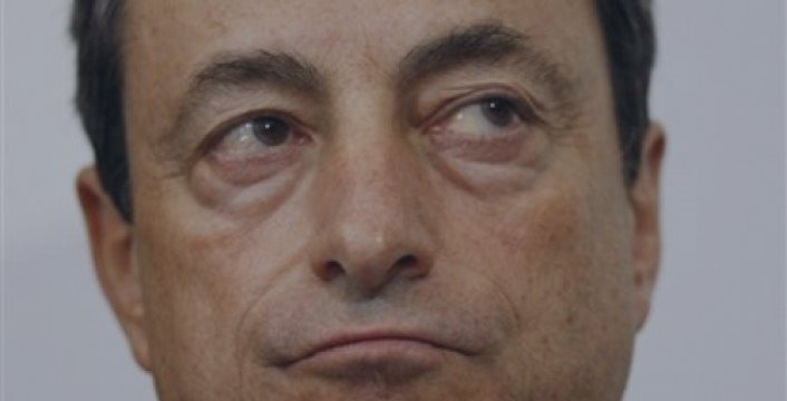 El sueldo de Draghi subió en 2014 un 0,4%, hasta los 379.608 euros