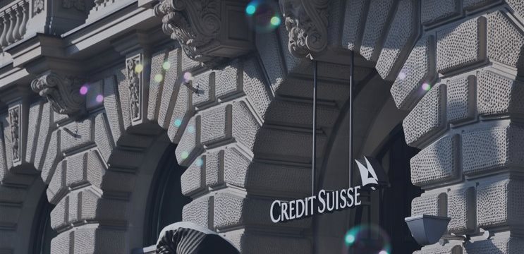 Despite strong franc, Credit Suisse profits rise