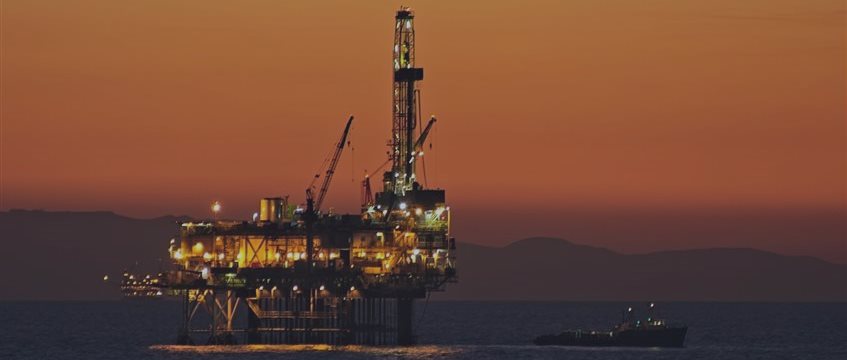 Oil futures fall in Asian trade as Saudi Arabia keeps pumping oil