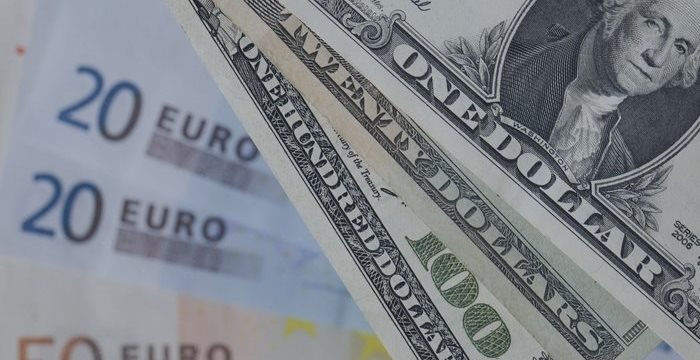 EUR/USD: доллар упал после отчета о торговом балансе США