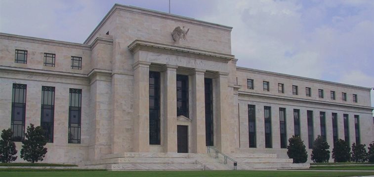 Бывший зампред ФРС: регулятор не думает повышать ставки в июне