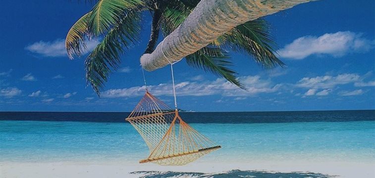 Companies offer employees vacation before they start