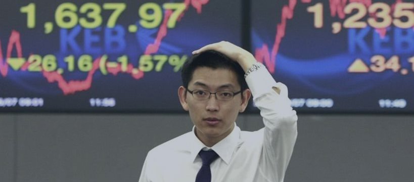 Dollar hits 13-year high vs yen; Asian shares drop