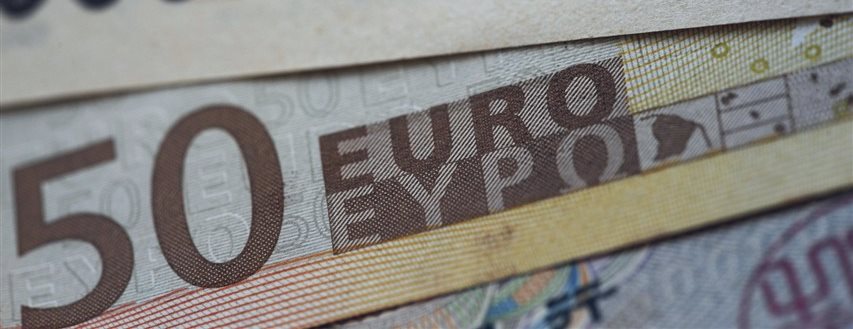 Euro hits five-month highs against yen in Asia trade; Aussie weaker