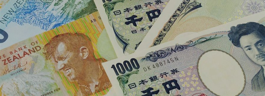 Yen higher after upbeat Japanese data