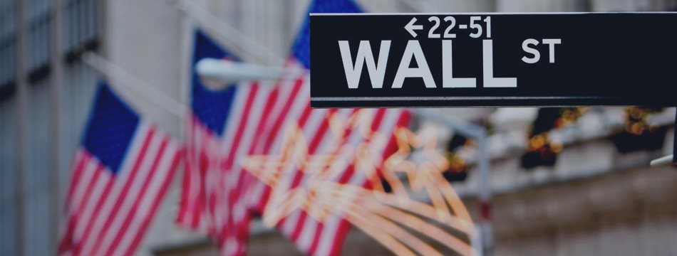 Индексы США резко снизились сразу после открытия Уолл-стрит