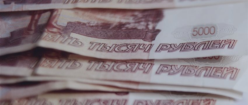 Аналитики ищут объяснение аномальному укреплению рубля