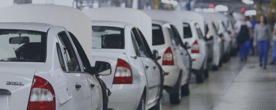 «Автоваз», по некоторым данным, собирается уволить более 15 тысяч сотрудников