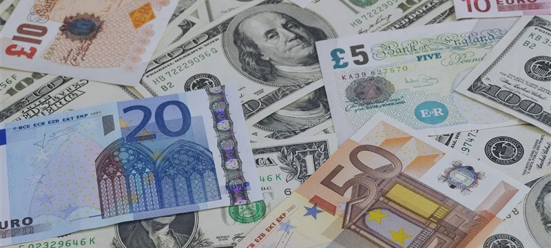 Euro hits two-week lows on diverging ECB, Fed policy outlook