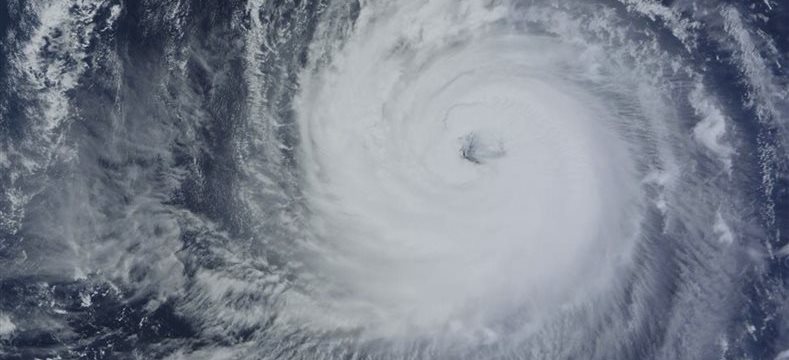 El tifón Phanfone pasará por Tokio dejando fuertes lluvias y viento