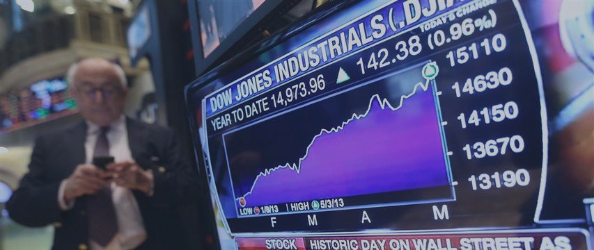 U.S. stocks sharply fall, Dow drops triple-digits