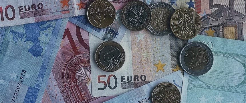 Euro higher despite disappointing data; ECB stimulus is now seen more likely