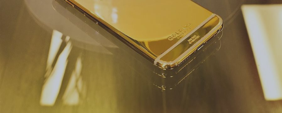 Can strong iPhone sales boost demand for gold?