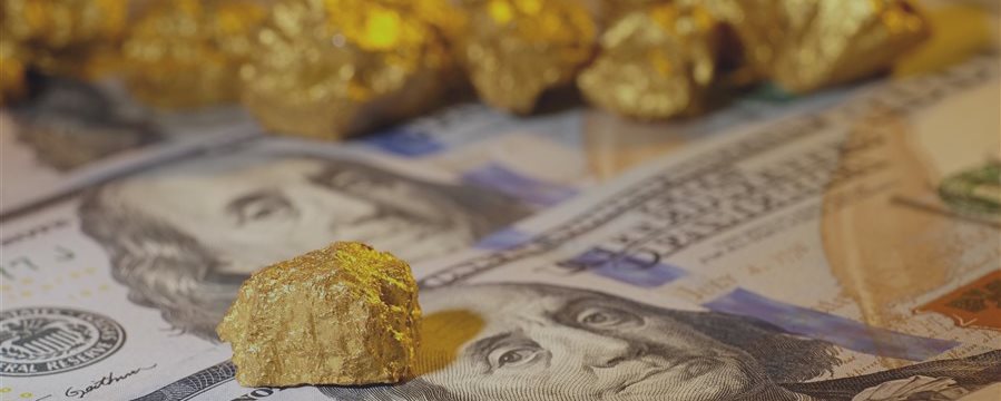 Золото во вторник дешевеет, хедж-фонды не угадали направление котировок