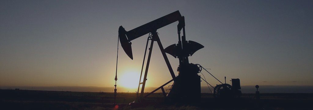 El precio del petróleo mantiene su desplome gradual tras la reunión de la OPEP